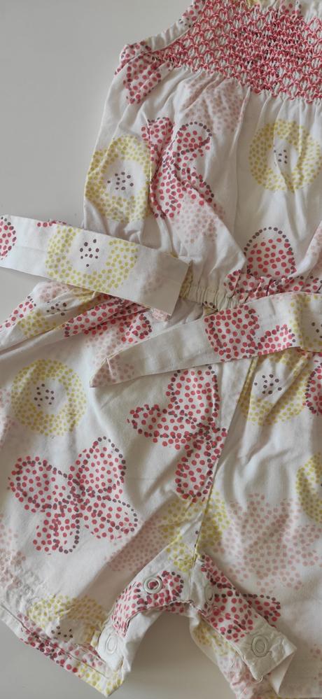 Dievčenské šaty, 68