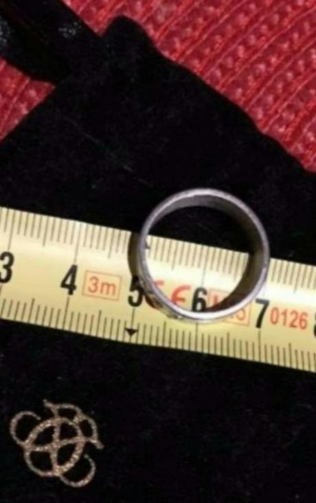 Prsteň z chirurgickej ocele, 