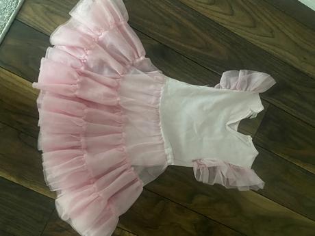 Dievčenské šaty, 116