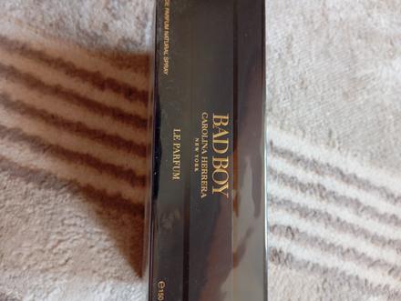 Carolina herrera bad boy parfém,