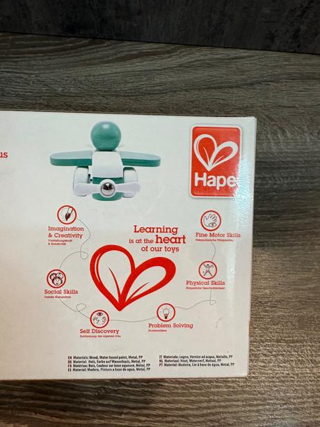 Hape lietadielko aqua pre najmenších, 