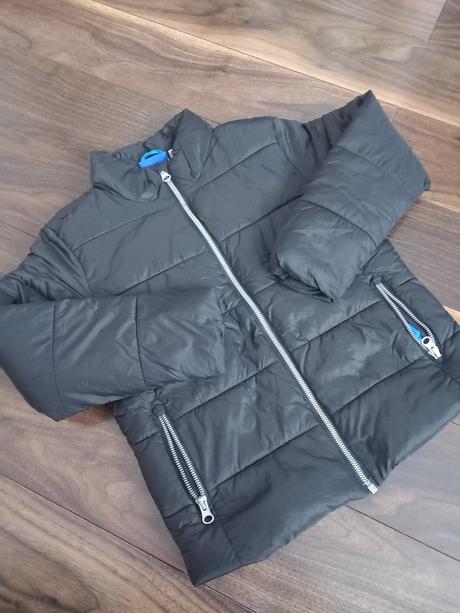 Čierna bunda 134, sinsay,134