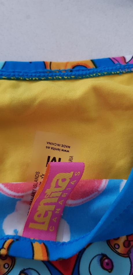 Bezchybné extravagantné plavky, m