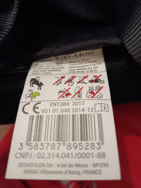 Jazdecká prilba na koňa, 