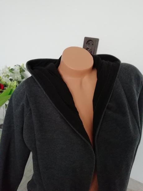 Kardigan, reserved,s