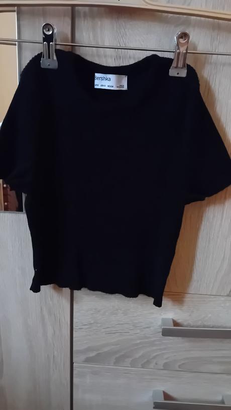 2xtričká crop top, bershka,s