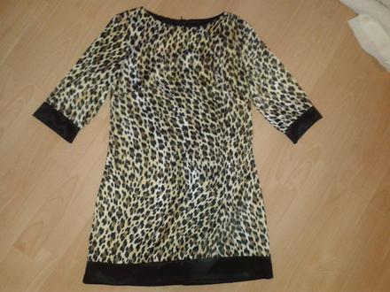 Leopardia satenova tunika, 38