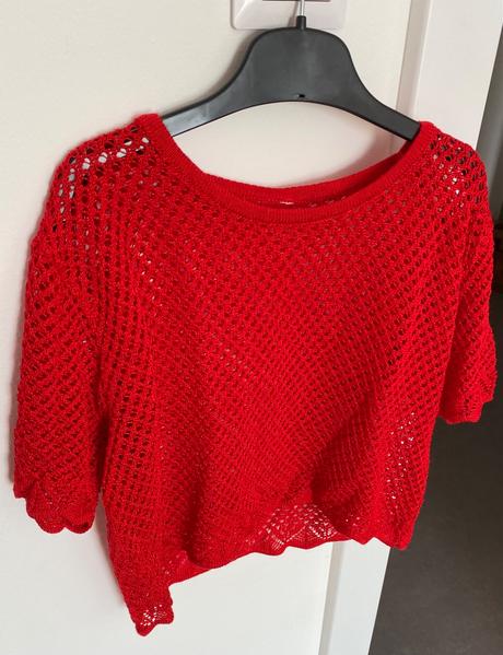 Hačkováný crop top, s