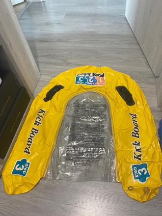Bezpečnostný board na plávanie,