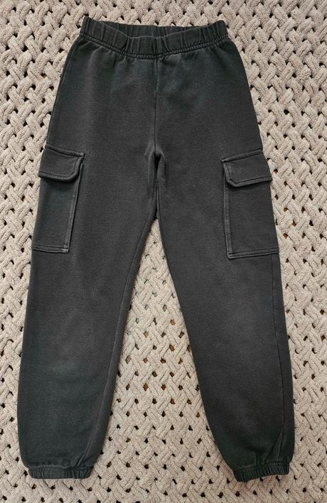 Tmavohnedé kapsáčové tepláky, h&m,140