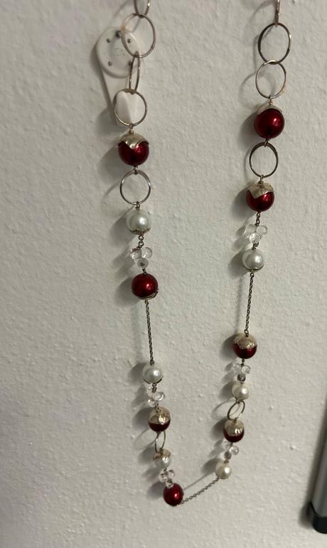 Dlhý náhrdelník strieborný s perlami, 