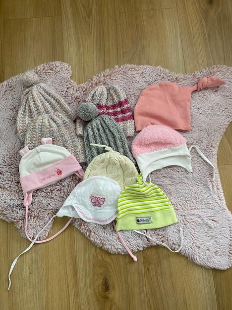 Čiapky, richelieu,62