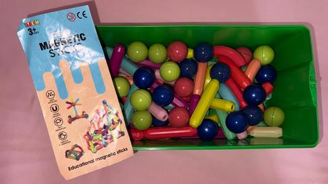 Magneticke stavebnicove kocky pre deti, 