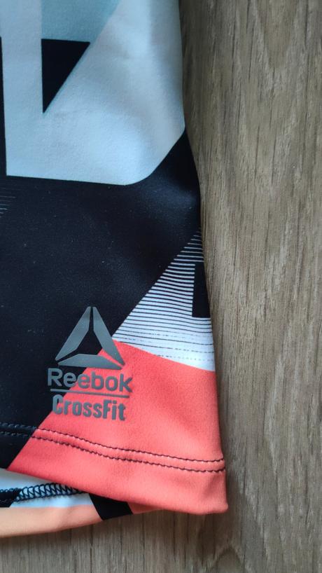Úplne nové dámske kraťasy reebok crossfit, veľ.l., reebok,l