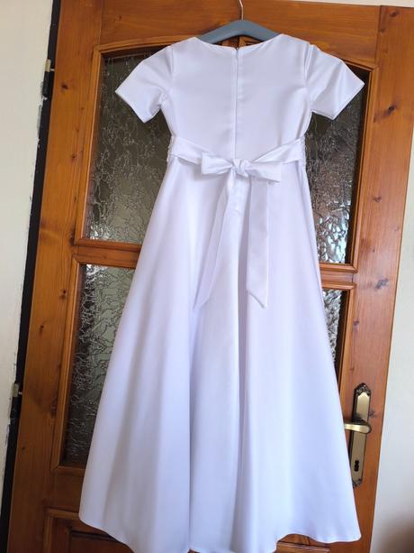 Dievčenské šaty na prvé sväté prijímanie, 140