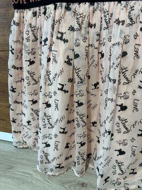 Šaty s pudlíkmi, coccodrillo,152