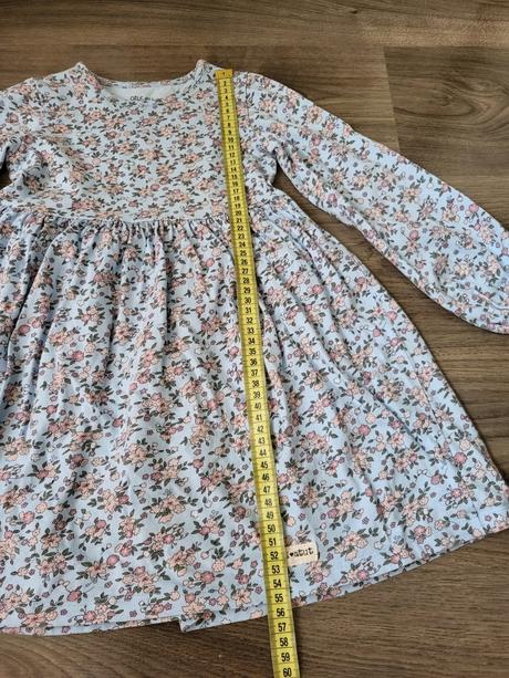 Kvietkované šatky, 116