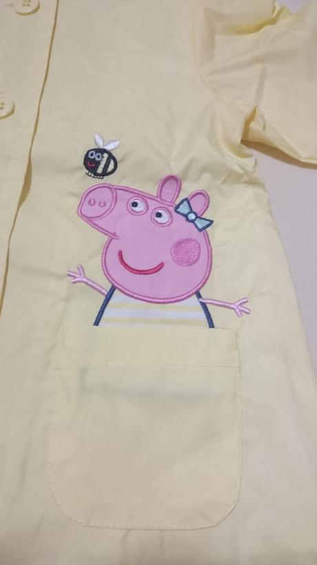 Bledožltý devčenský plášť zn. peppa pig, 86