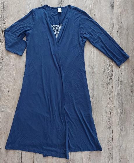 Dámske šaty dvojvrstvového vzhľadu, 38