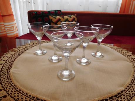 Sklenené poháre na martiny, 