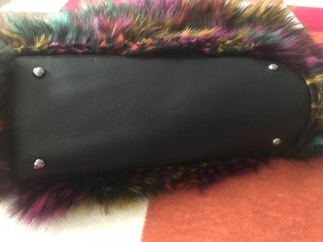Taška s krasnou umelou kozušinou, zn. alex max,