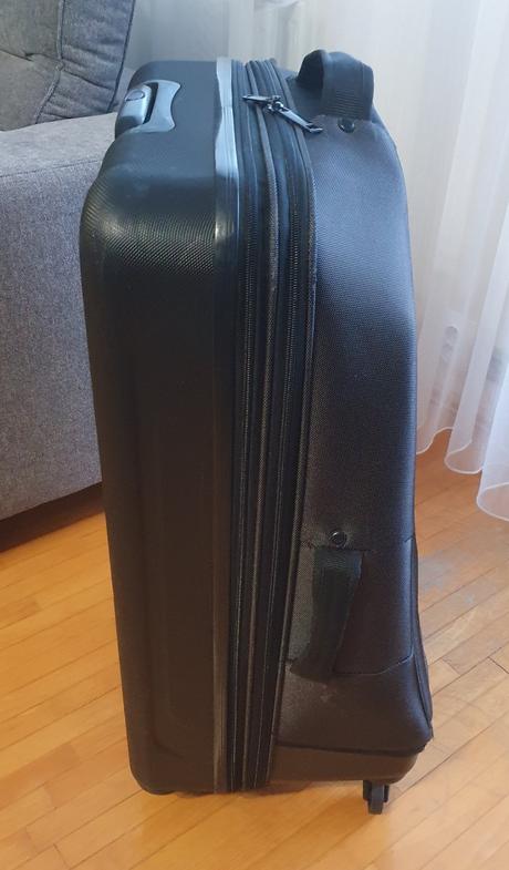 Cestovný kufor, tchibo