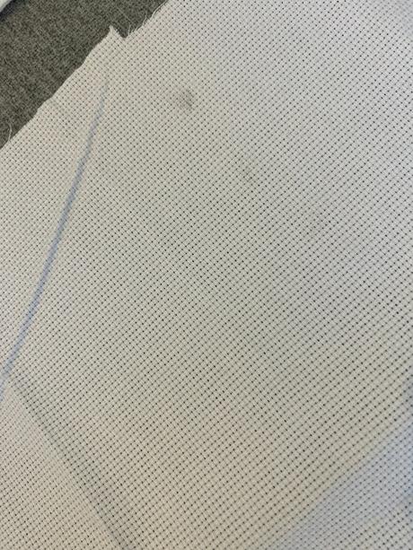 Látka na vyšívanie,