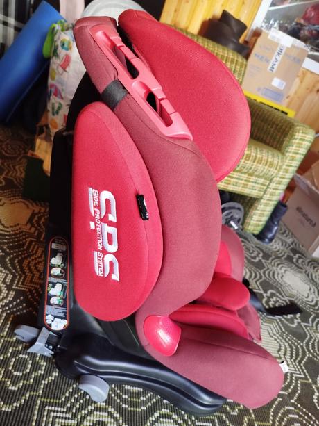 Detská autosedačka 9-36kg, petite&mars