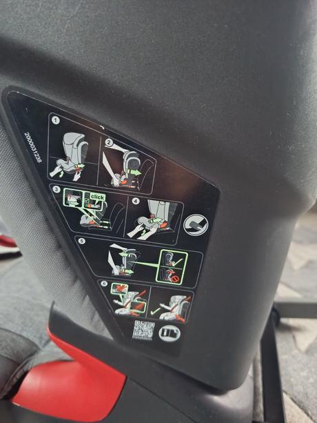 Autosedačka, britax