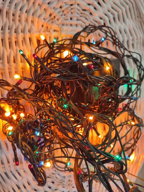 Vianočné ozdoby nové,žarovky na stromček rôzne, 