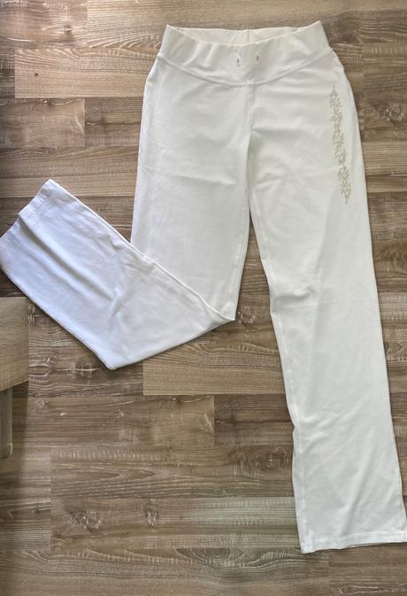 Tepláky darujem k nákupu, m