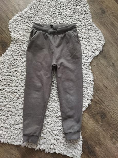 Tepláky 122/128, sinsay,128