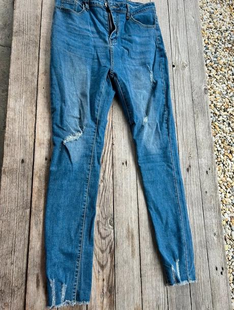 Elastické džínsy, l