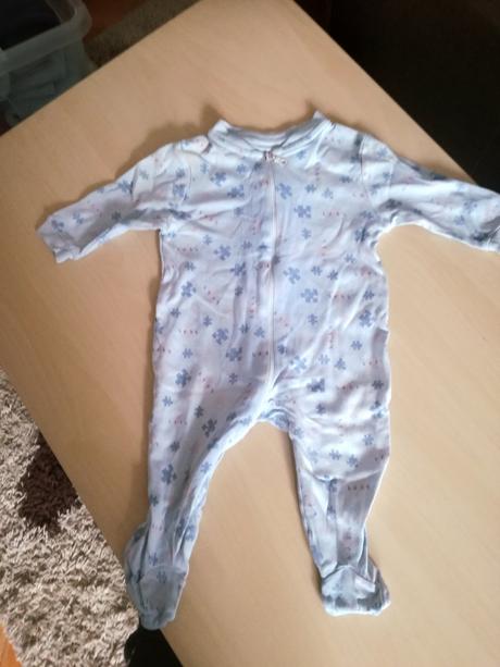 Balik 13detskych overalov na spanie, 68–80