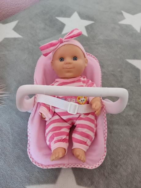 Bábika vo vajíčku,