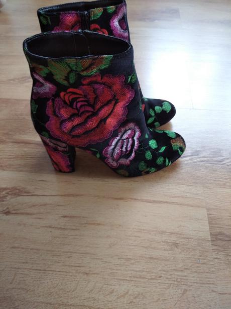 Kotníkové čižmy, 39