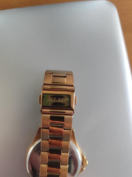 Hodinky jet set,