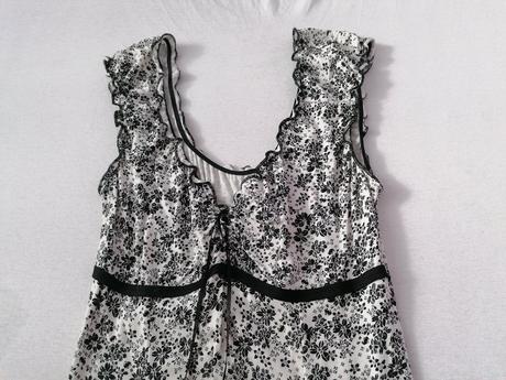 Kvietkované šaty, xs