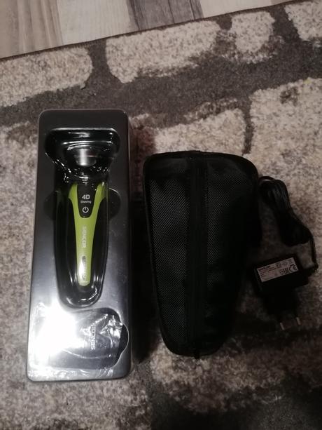 Pánsky holiaci strojcek, 