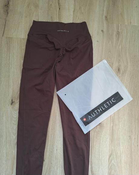 Legíny zn. authletic, authentic,m
