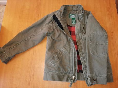 Pekná značková bunda, 116