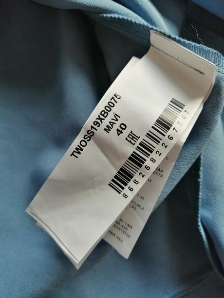 Bledomodré šaty trendyol, v40, s volánmi, 40