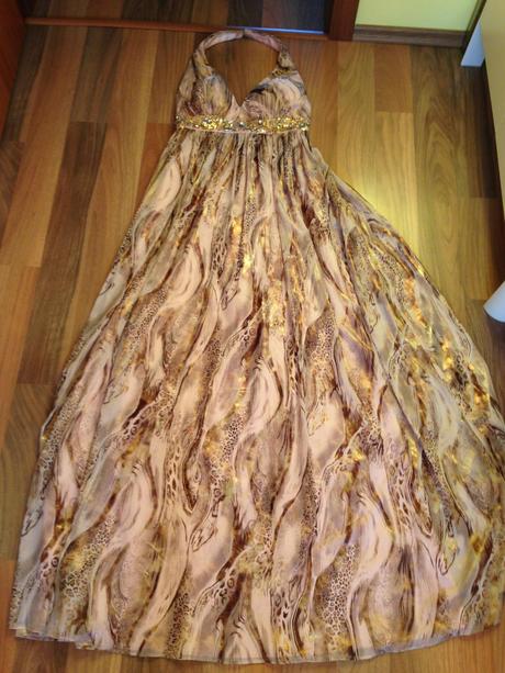 Spoločenské šaty, 38