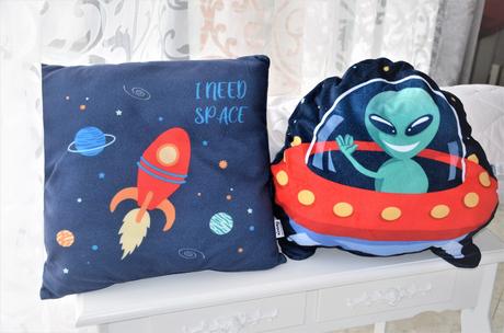 Vankúš mimozemštan-43x48cm, 