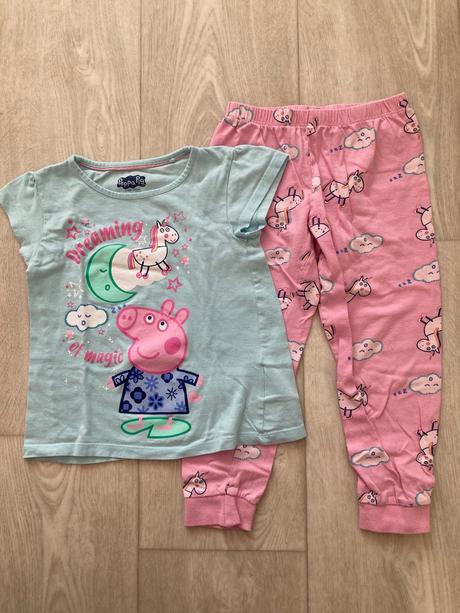 Pyžamo peppa pig, 98
