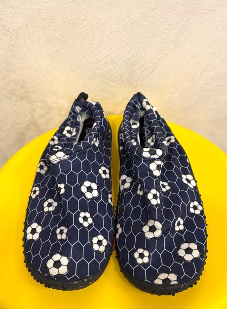 Futbalové topánky do vody veľ. 33- 22cm, humanic,33