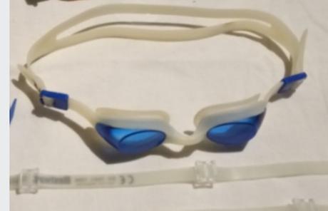 Plavecke okuliare/ darujem, 