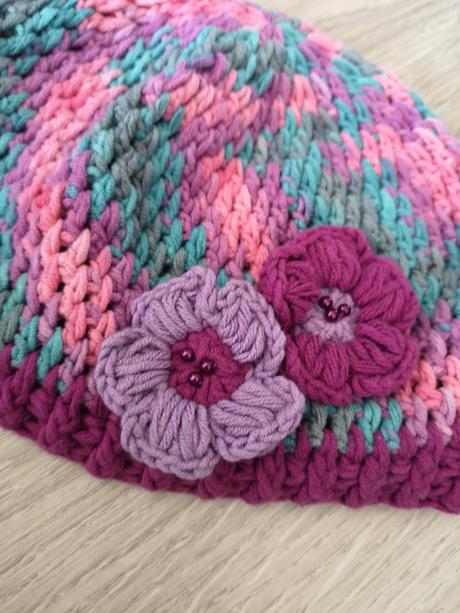 Čiapka s kvetmi, 110