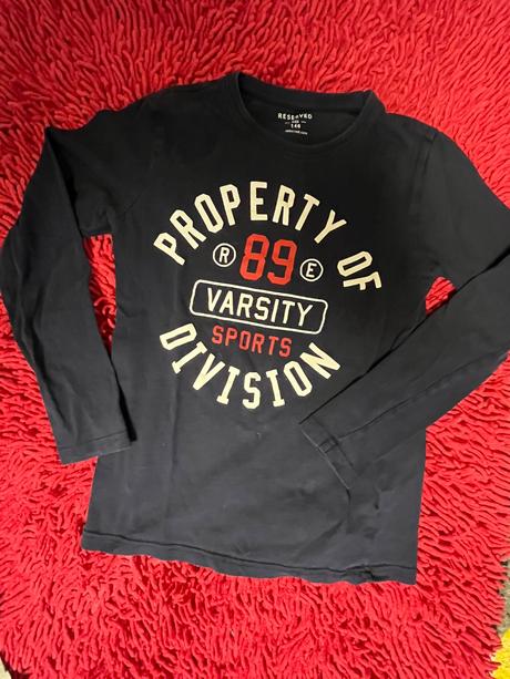 Tricko reserved, reserved,146