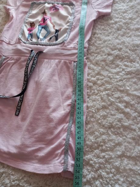 Šaty s obrázkom mama s dcérou a synom, 110